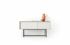 Aparador 121 con estructura metálica de Mega Mobiliario