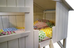 Cama casita sencilla de Mathy by Bols