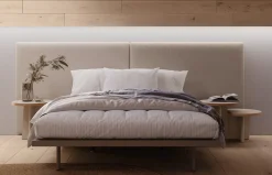 Dormitorio con cabecero tapizado de Lagrama