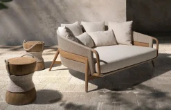 Mesa auxiliar de exterior Desire de Joenfa