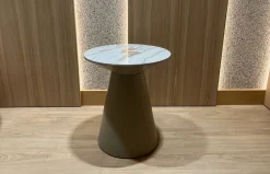 Mesa auxiliar Stum de Rodri Diseño