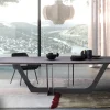 Mesa de comedor Cosmopolitan con pata Wave de Devina Nais