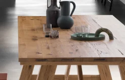 Mesa de comedor fija Castle de Devina Nais