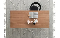 Mesa de comedor Manhattan con pata Pass de Devina Nais