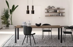 Mesa de comedor Smart con pata Side de Devina Nais