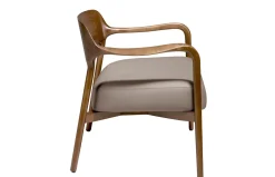 Sillón en polipiel de Ángel Cerdá